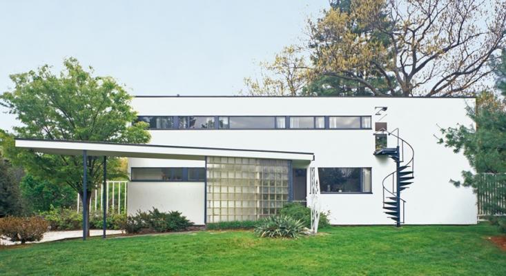 the gropius house in lincoln massachusetts 1938
